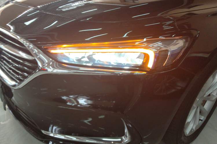 Used Buick LaCrosse 2021 552T Luxury Version Left Front Headlight