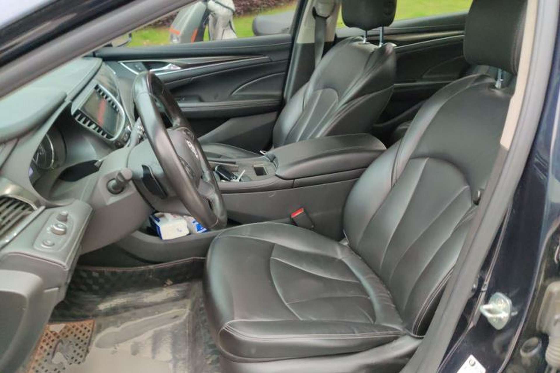 Used Buick LaCrosse 2021 652T Luxury Model Left Front Seat