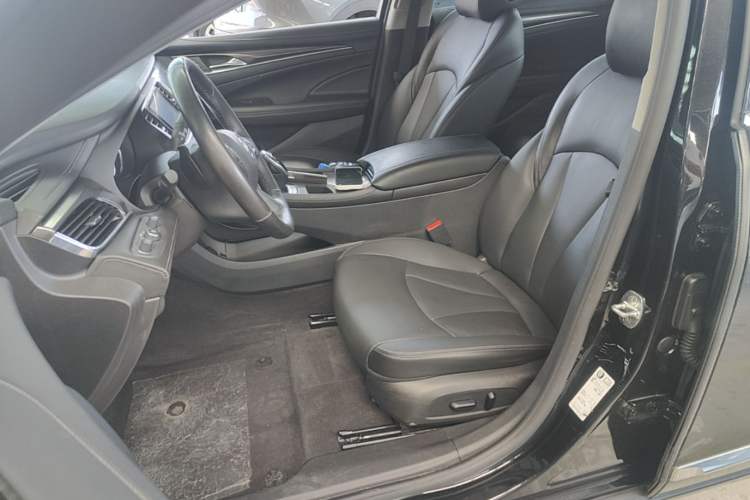 Used Buick LaCrosse 2021 552T Luxury Version Left Front Seat