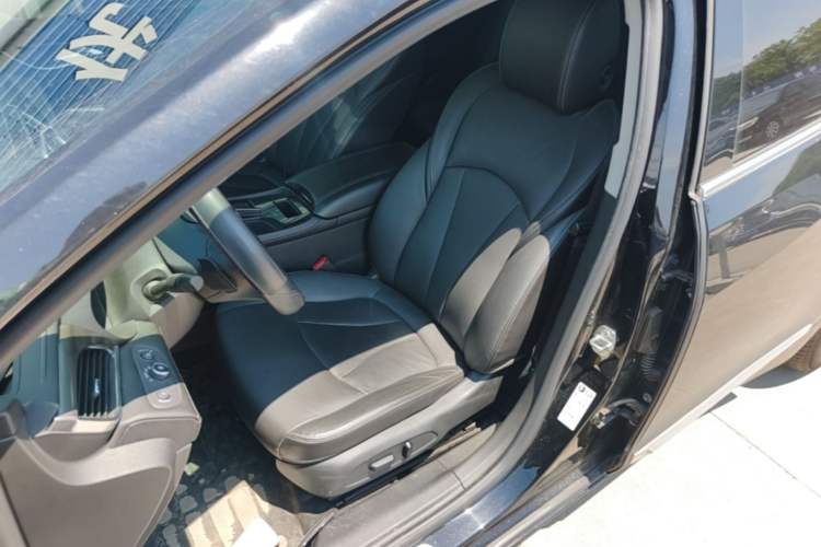 Used Buick LaCrosse 2021 652T Luxury Model Left Front Seat