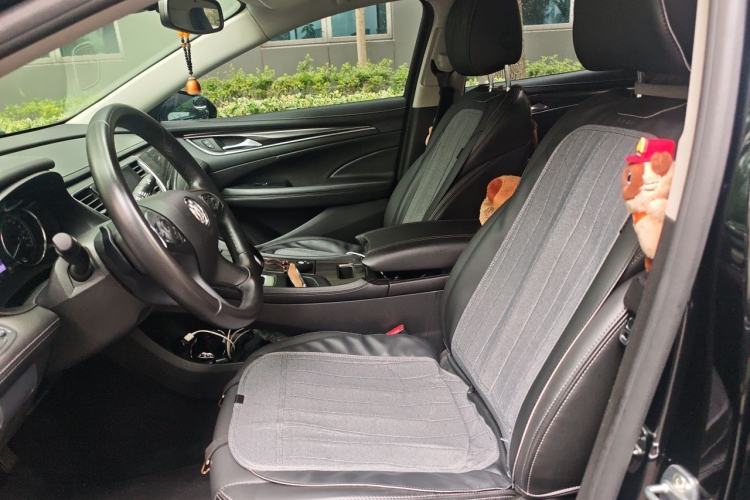 Used Buick LaCrosse 2021 552T Luxury Version Left Front Seat