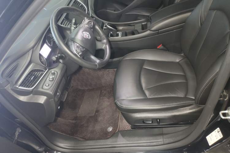 Used Buick LaCrosse 2021 652T Luxury Model Left Front Seat