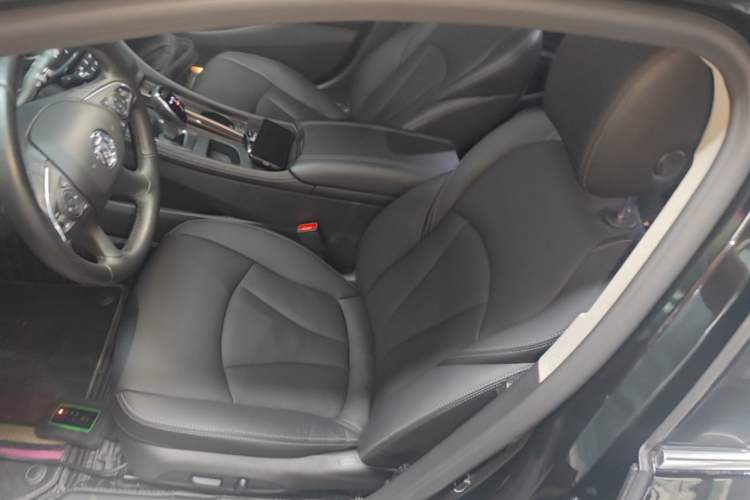 Used Buick LaCrosse 2021 652T Luxury Model Left Front Seat