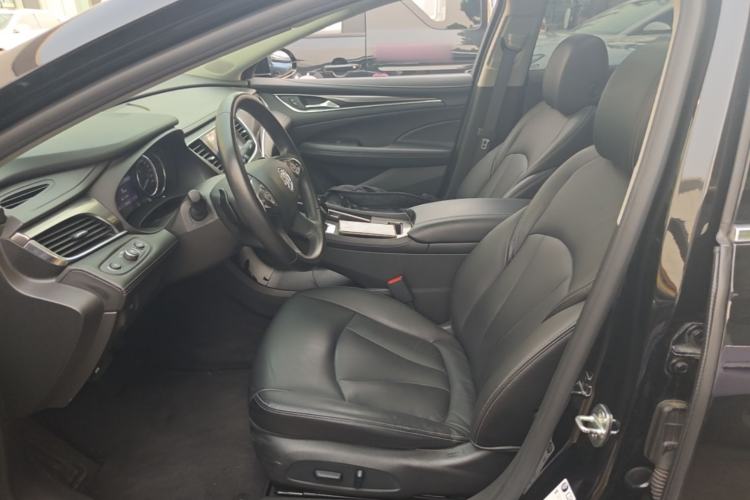 Used Buick LaCrosse 2021 552T Luxury Version Left Front Seat