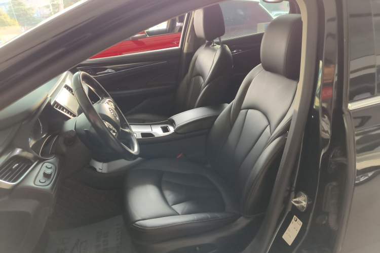 Used Buick LaCrosse 2021 552T Luxury Version Left Front Seat