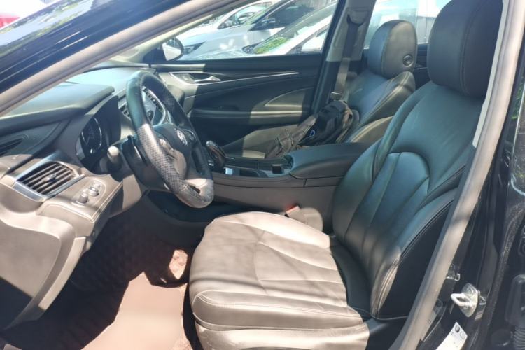 Used Buick LaCrosse 2021 552T Luxury Version Left Front Seat