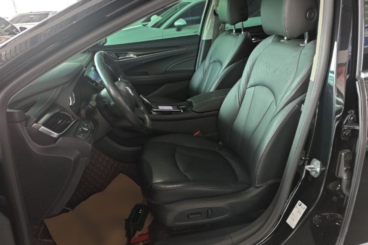 Used Buick LaCrosse 2021 552T Luxury Version Left Front Seat