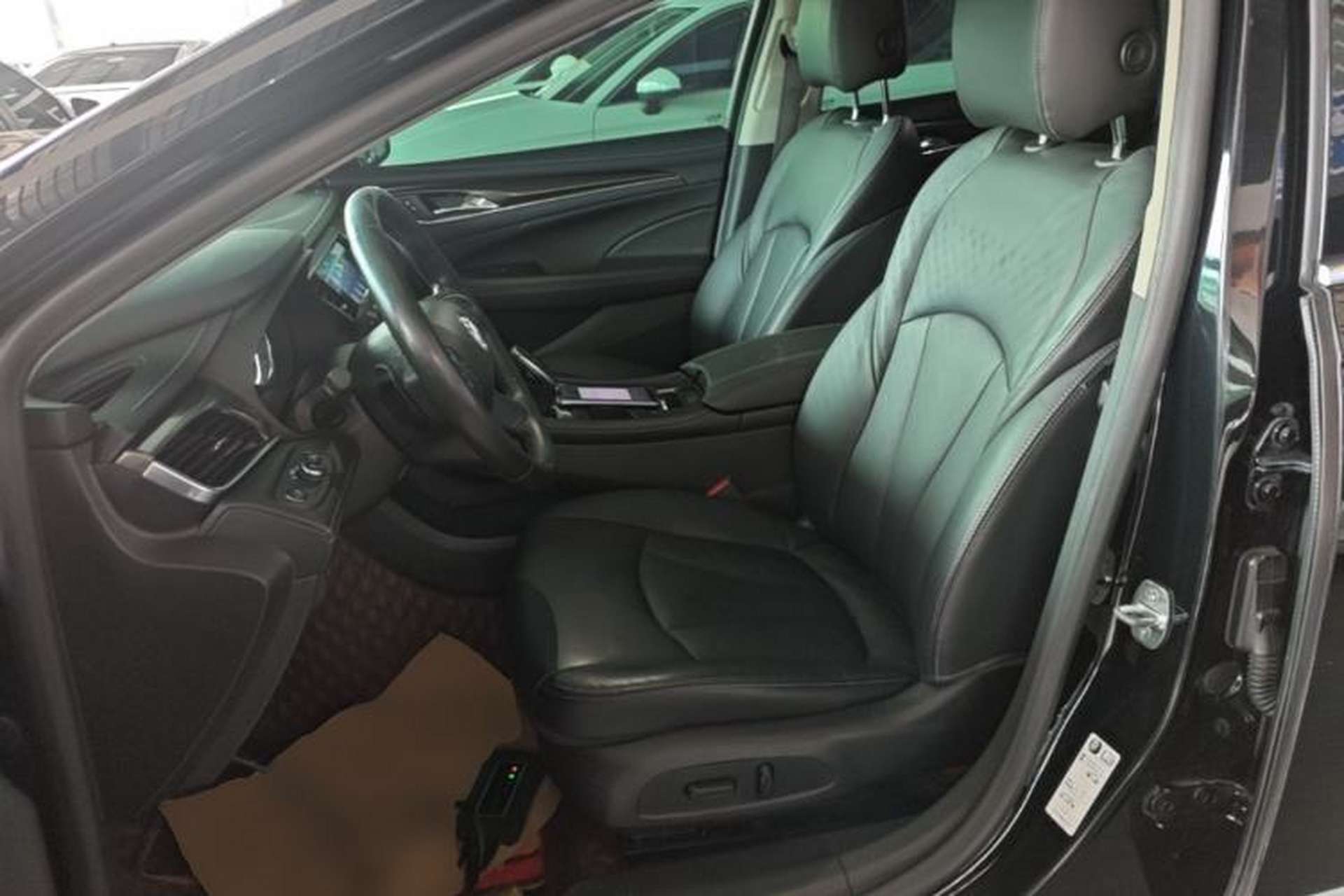 Used Buick LaCrosse 2021 552T Luxury Version Left Front Seat