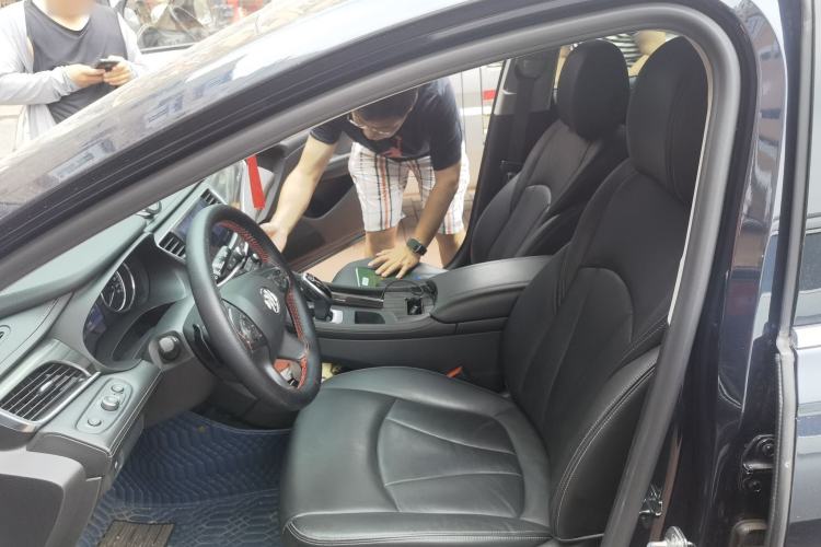 Used Buick LaCrosse 2021 552T Luxury Version Left Front Seat