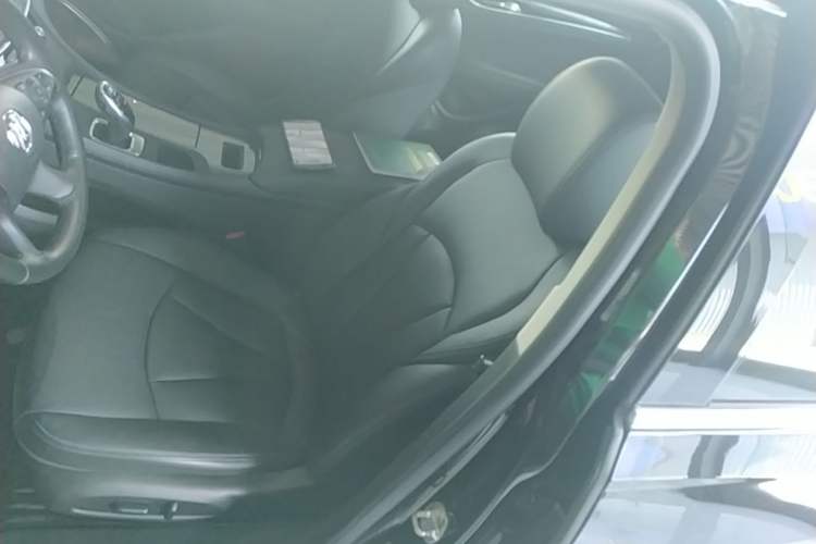 Used Buick LaCrosse 2021 652T Luxury Model Left Front Seat