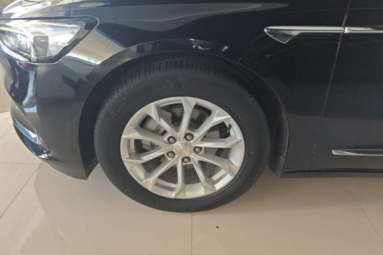 Used Buick LaCrosse 2021 552T Luxury Version Left Front Wheel Hub