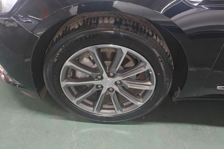 Used Buick LaCrosse 2021 652T Luxury Model Left Front Wheel Hub