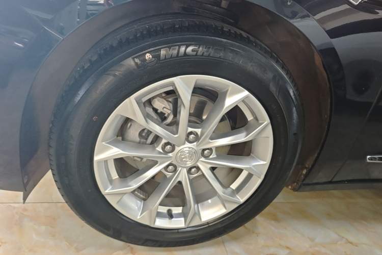 Used Buick LaCrosse 2021 552T Luxury Version Left Front Wheel Hub