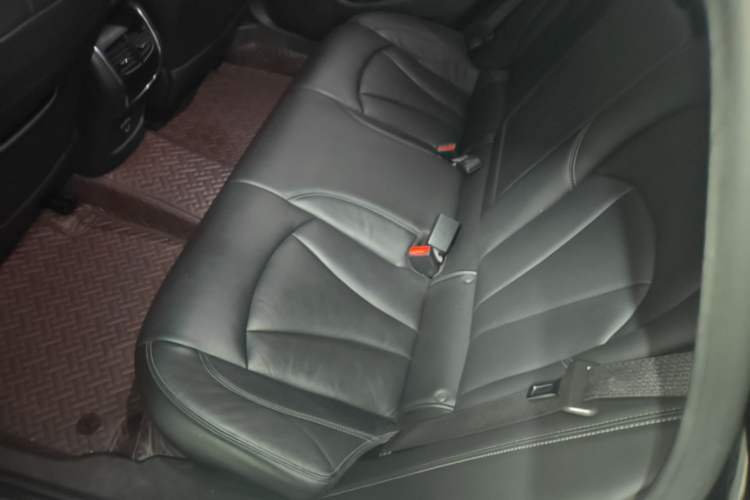 Used Buick LaCrosse 2021 552T Luxury Version Left Rear Seat