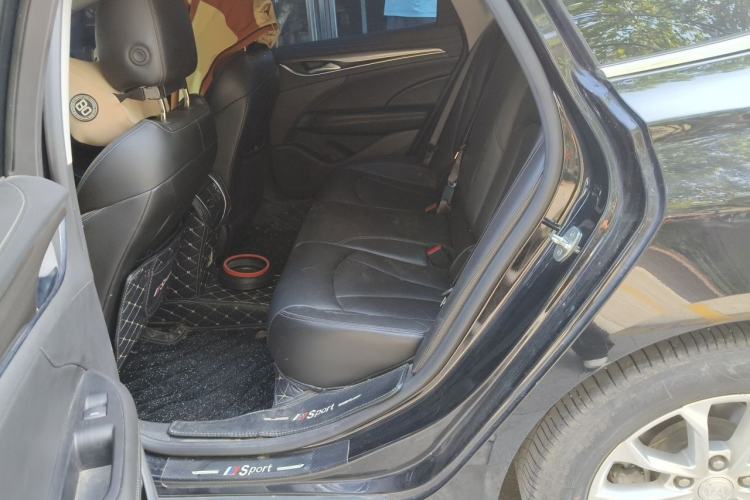 Used Buick LaCrosse 2021 552T Luxury Version Left Rear Seat