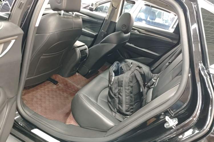 Used Buick LaCrosse 2021 552T Luxury Version Left Rear Seat
