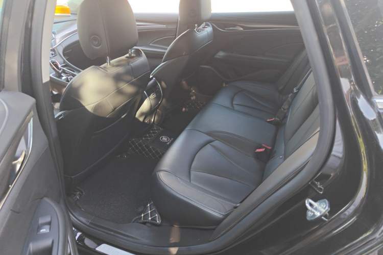 Used Buick LaCrosse 2021 552T Luxury Version Left Rear Seat
