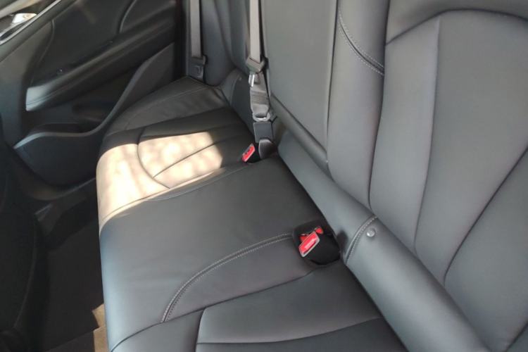 Used Buick LaCrosse 2021 552T Luxury Version Left Rear Seat