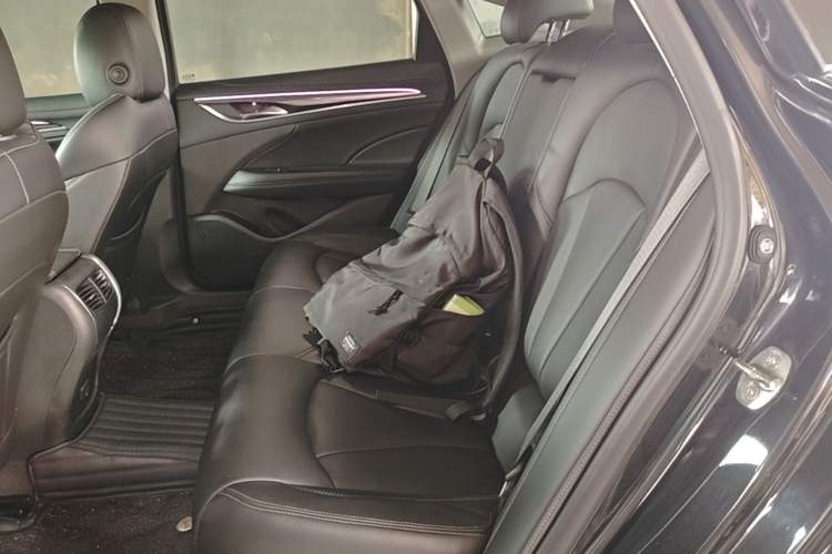 Used Buick LaCrosse 2021 552T Luxury Version Left Rear Seat