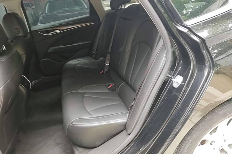 Used Buick LaCrosse 2021 552T Luxury Version Left Rear Seat