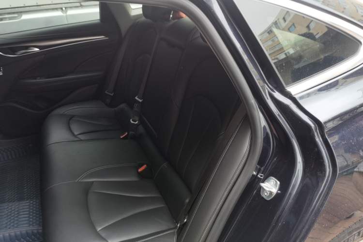 Used Buick LaCrosse 2021 552T Luxury Version Left Rear Seat