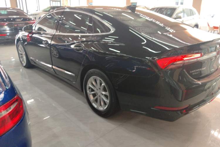 Used Buick LaCrosse 2021 552T Luxury Version Left Side