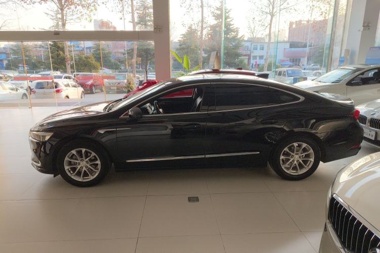 Used Buick LaCrosse 2021 552T Luxury Version Left Side