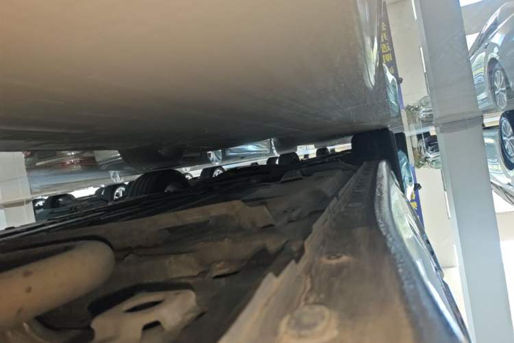 Used Buick LaCrosse 2021 552T Luxury Version Left Side Sill