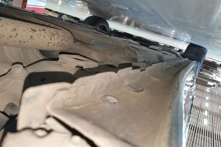 Used Buick LaCrosse 2021 Avenir Avia First-Edition Model Left Side Sill
