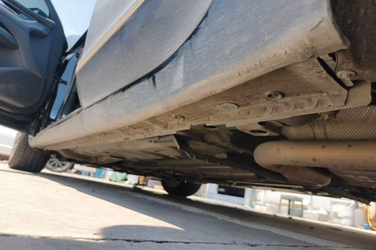 Used Buick LaCrosse 2021 652T Luxury Model Left Side Sill