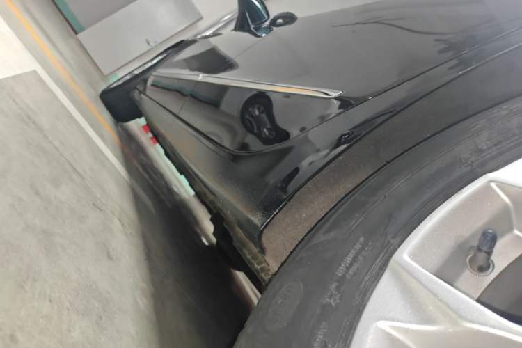 Used Buick LaCrosse 2021 552T Luxury Version Left Side Sill
