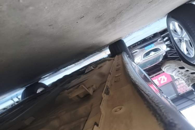 Used Buick LaCrosse 2021 552T Luxury Version Left Side Sill