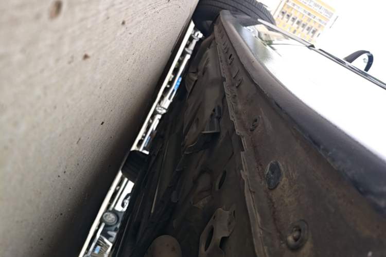 Used Buick LaCrosse 2021 552T Luxury Version Left Side Sill