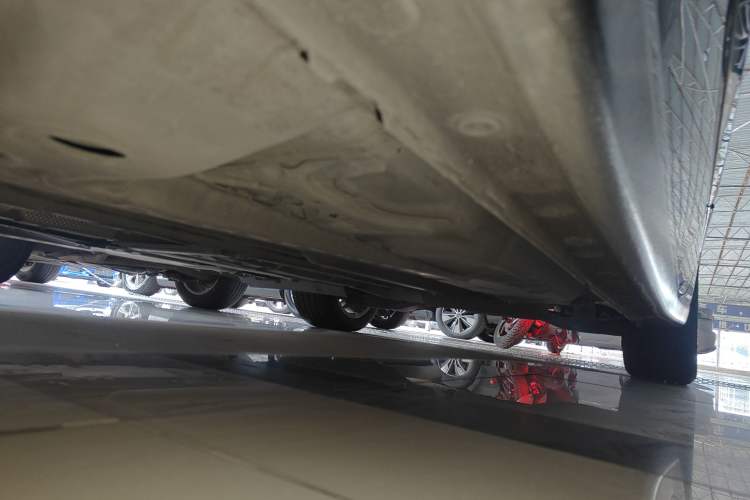 Used Buick LaCrosse 2021 652T Luxury Model Left Side Sill