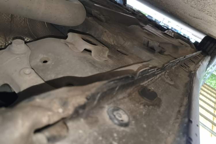Used Buick LaCrosse 2021 652T Luxury Model Left Side Sill