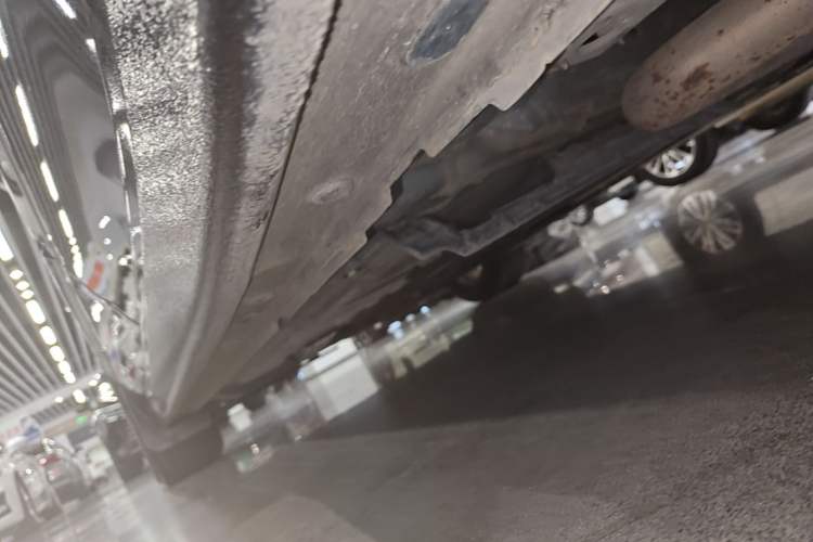 Used Buick LaCrosse 2021 552T Luxury Version Left Side Sill