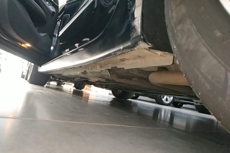 Used Buick LaCrosse 2021 652T Luxury Model Left Side Sill