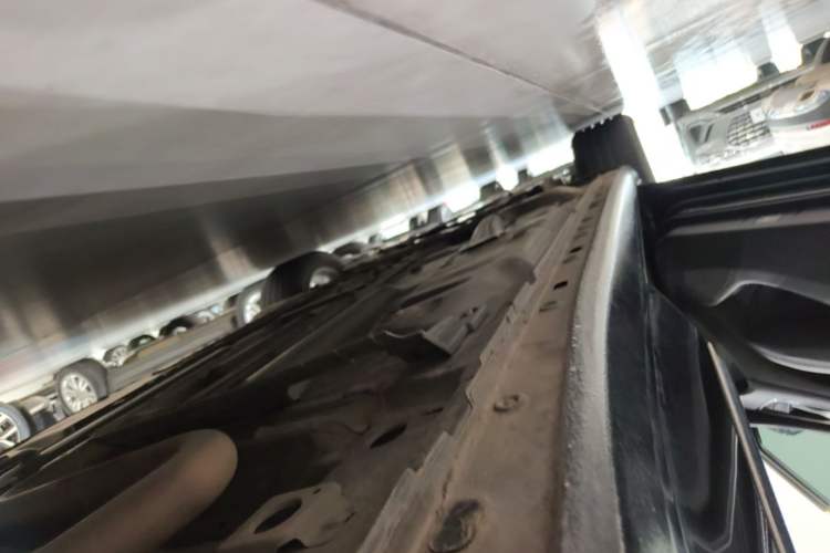 Used Buick LaCrosse 2021 552T Luxury Version Left Side Sill
