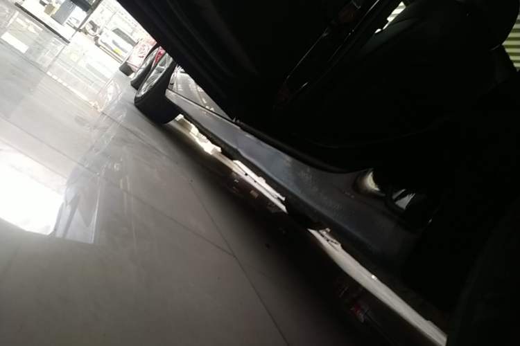Used Buick LaCrosse 2021 552T Luxury Version Left Side Sill