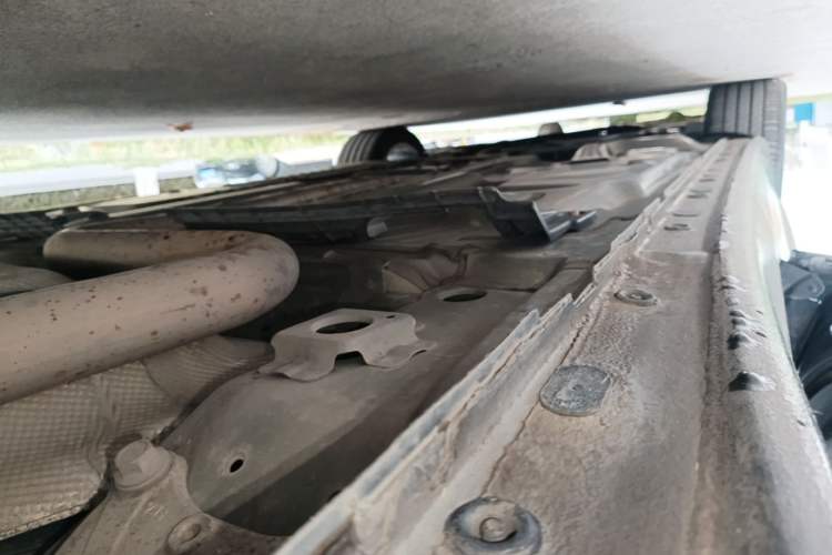 Used Buick LaCrosse 2021 652T Luxury Model Left Side Sill