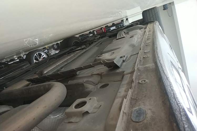 Used Buick LaCrosse 2021 652T Premium Edition Left Side Sill