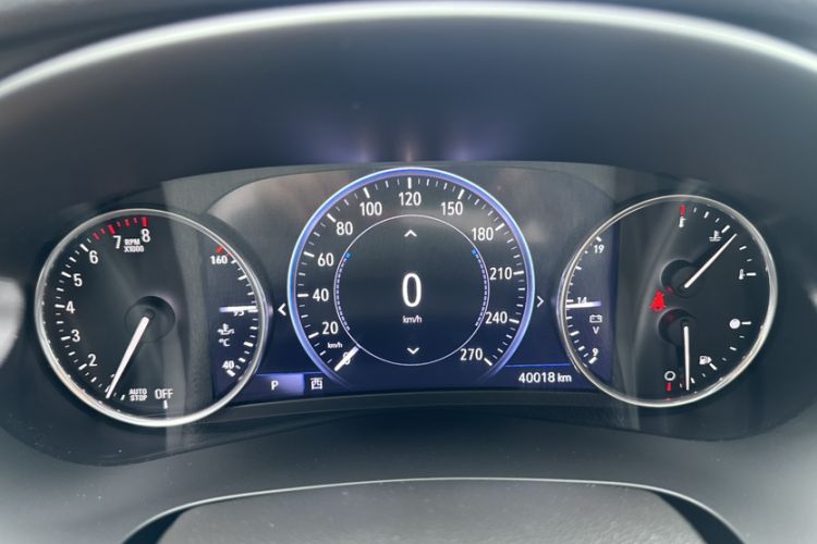 Used Buick LaCrosse 2021 652T Premium Edition Odometer Close Up