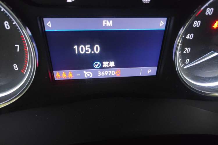 Used Buick LaCrosse 2021 552T Luxury Version Odometer Close Up