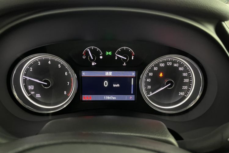Used Buick LaCrosse 2021 552T Luxury Version Odometer Close Up