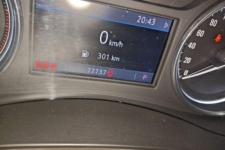 Used Buick LaCrosse 2021 552T Luxury Version Odometer Close Up