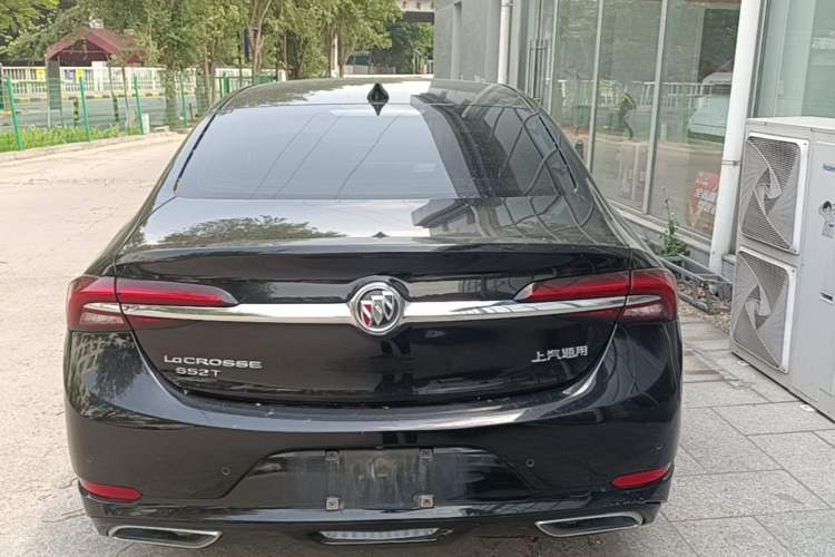 Used Buick LaCrosse 2021 652T Luxury Model Rear