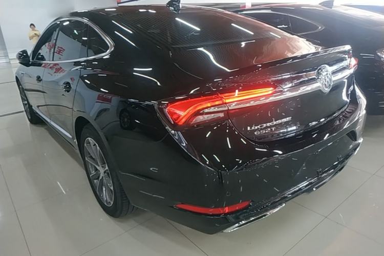 Used Buick LaCrosse 2021 652T Luxury Model Rear Left 45 Deg