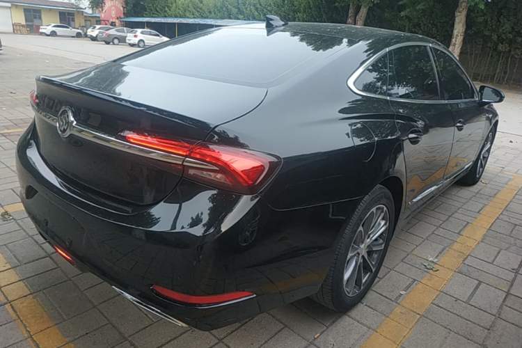 Used Buick LaCrosse 2021 652T Luxury Model Rear Right 45 Deg