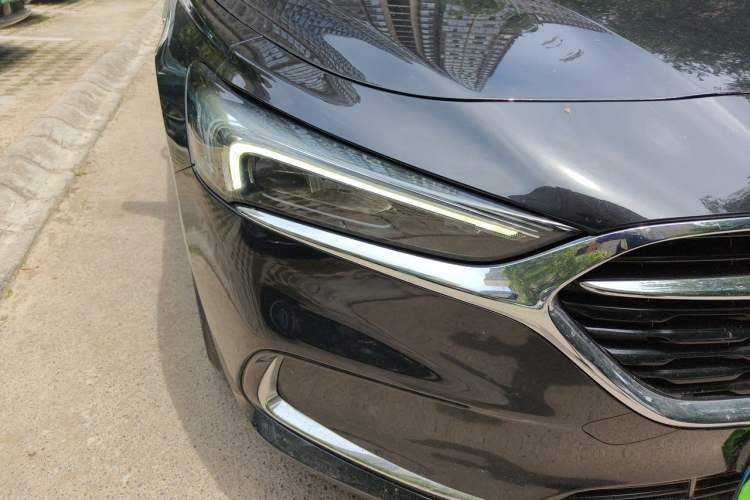 Used Buick LaCrosse 2021 652T Luxury Model Right Front Headlight