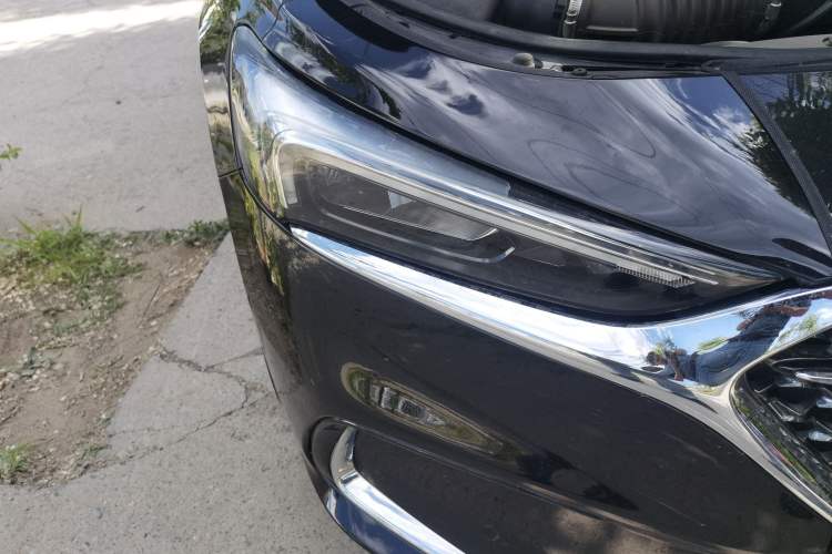 Used Buick LaCrosse 2021 652T Luxury Model Right Front Headlight